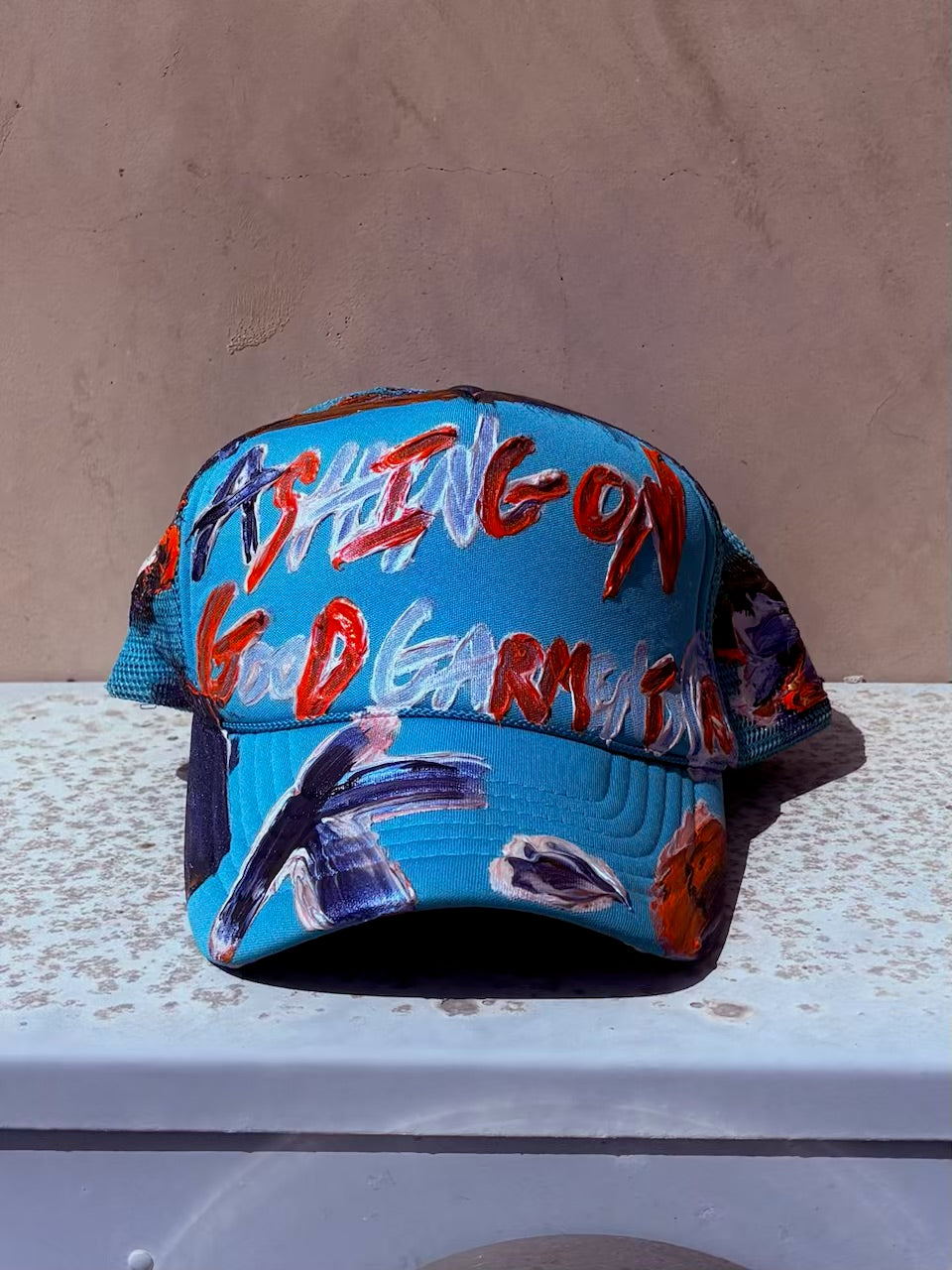 ICONIC MOTION, TOUCHÉ K. HAT