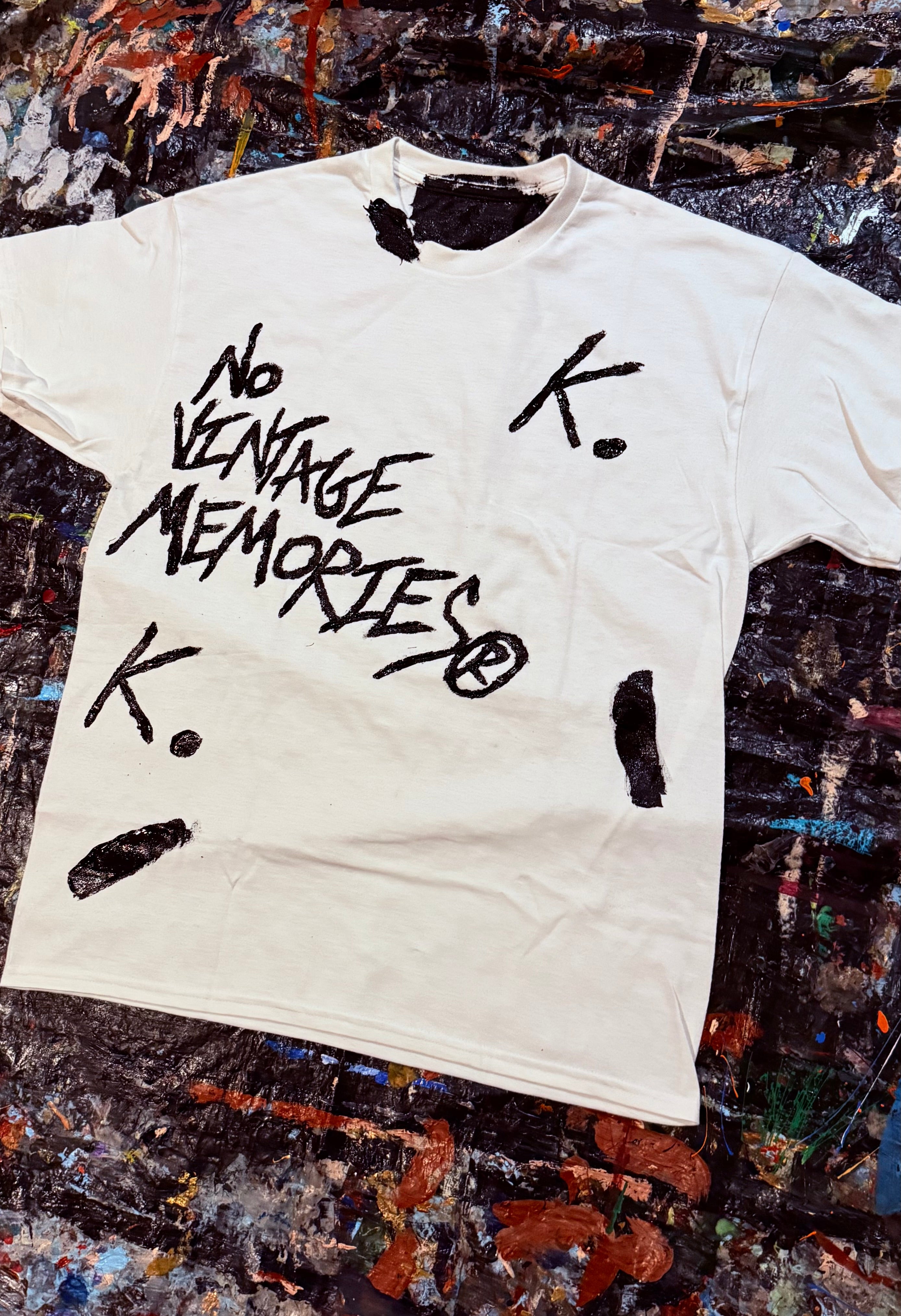 NO VINTAGE MEMORIES K. TEE
