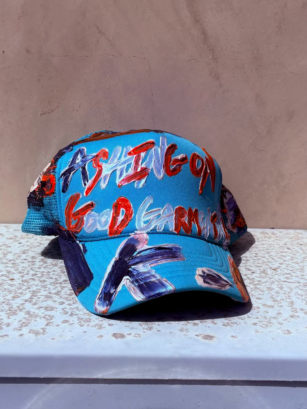 ICONIC MOTION, TOUCHÉ K. HAT