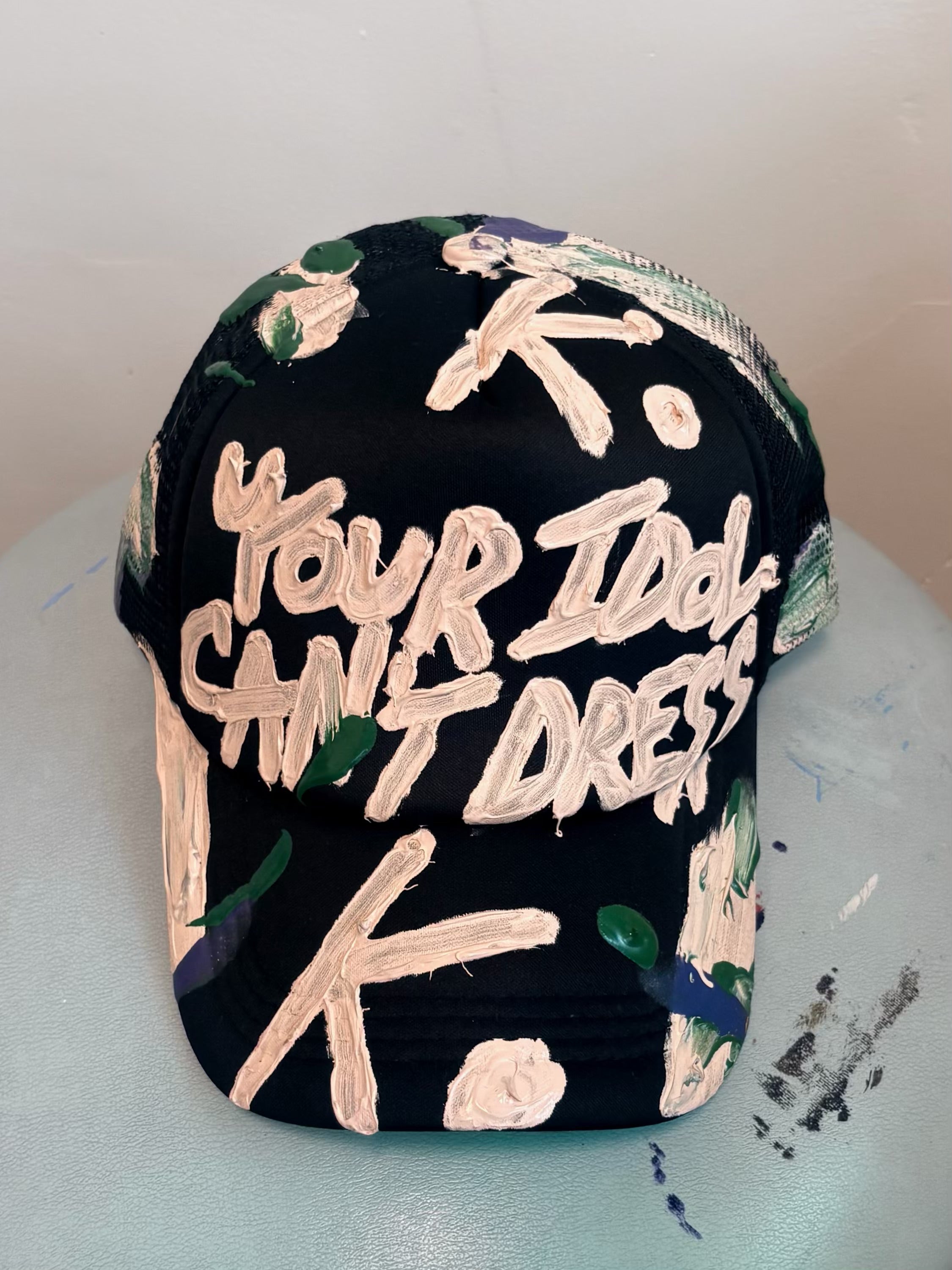 PARTY BRAGGER K. HAT