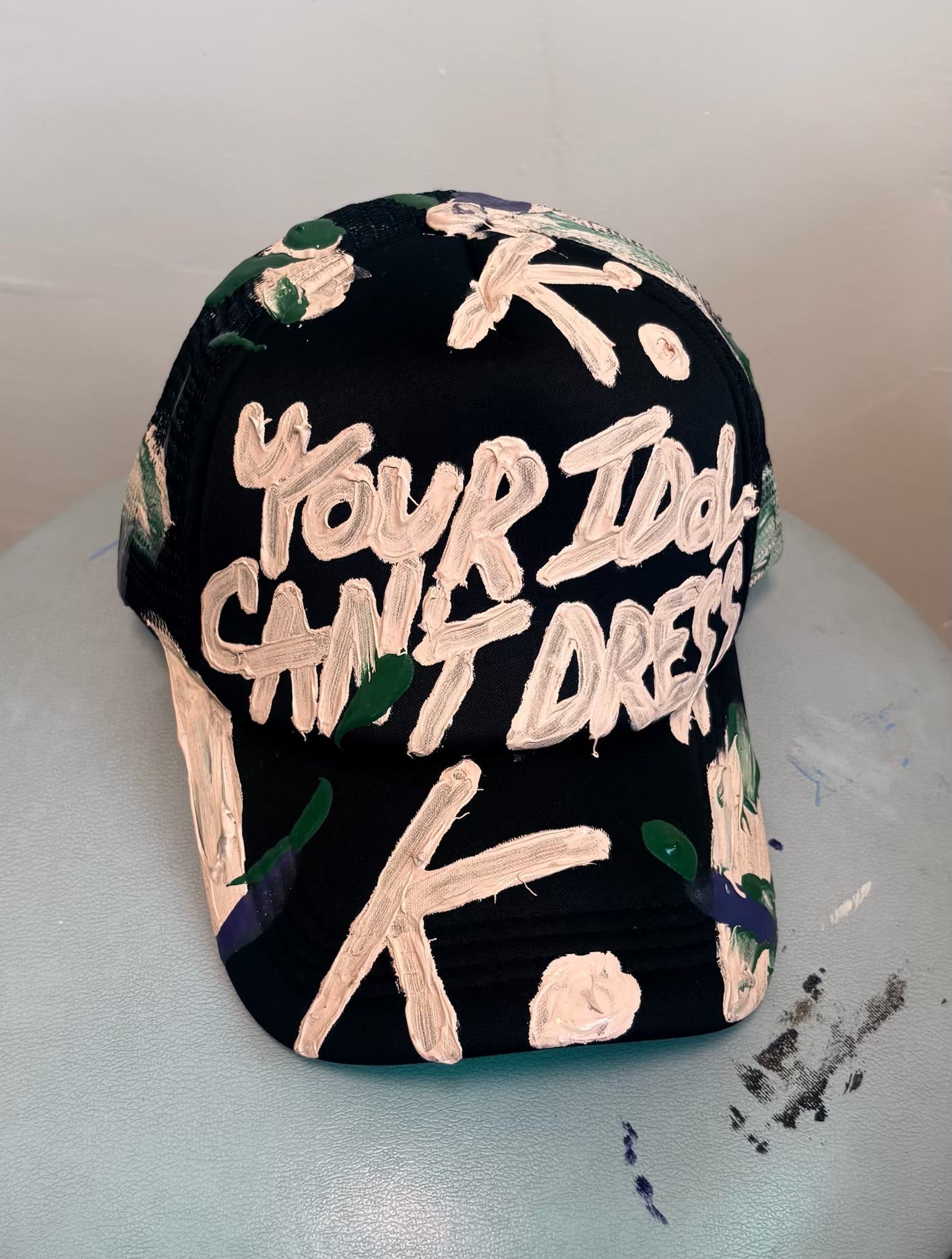 PARTY BRAGGER K. HAT