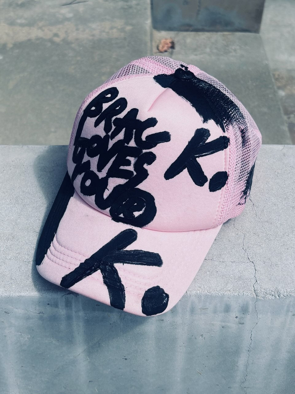 BRAG LOVES YOU K. HAT