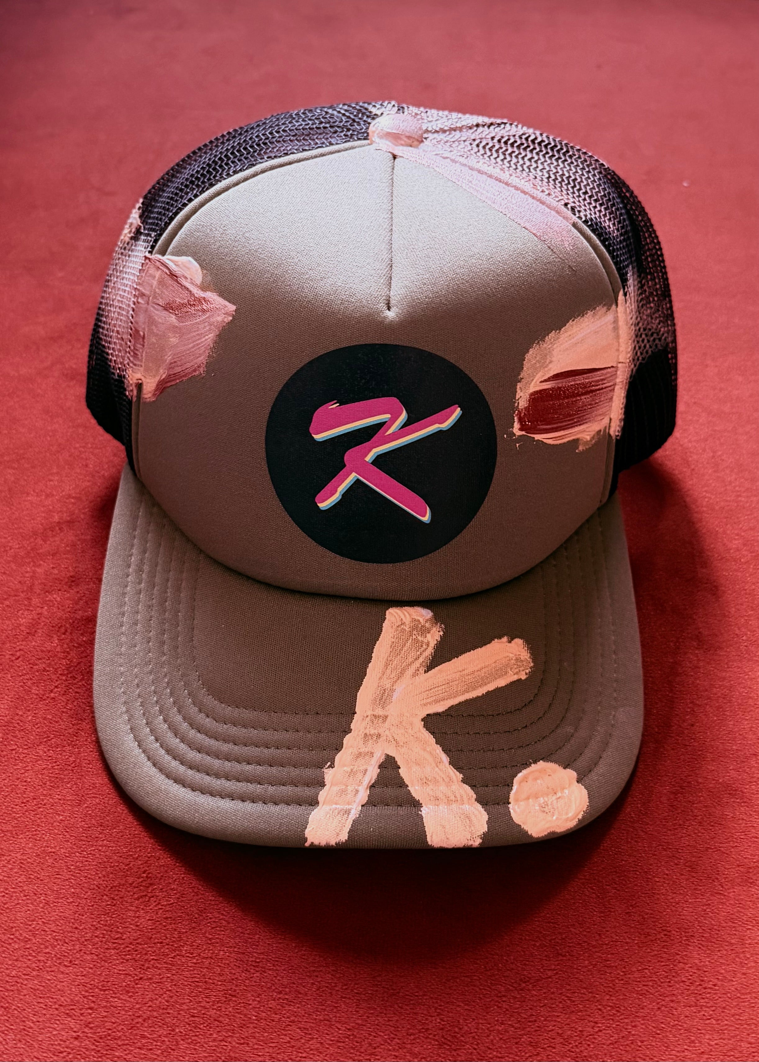 SHE WANNA BE A MUSE K. HAT