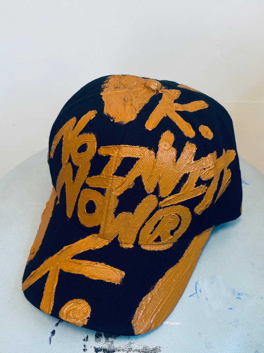 NO INVITE SKI K. HAT